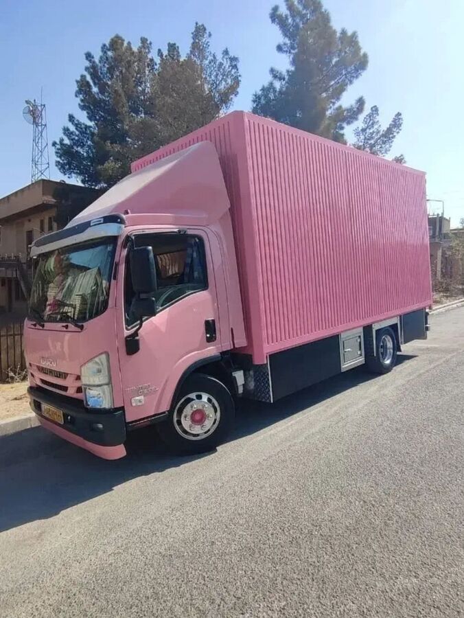 بخشی از ناوگان حمل بار